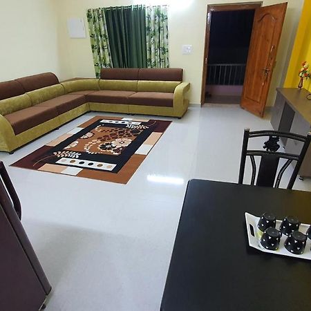 Tirupati Homestay - 2Bhk Ac Family Apartments Near Alipiri And Kapilatheertham - Walk To A2B Veg Restaurant - Wifi - Android Tv - Easy Access To Tirumala Eksteriør bilde