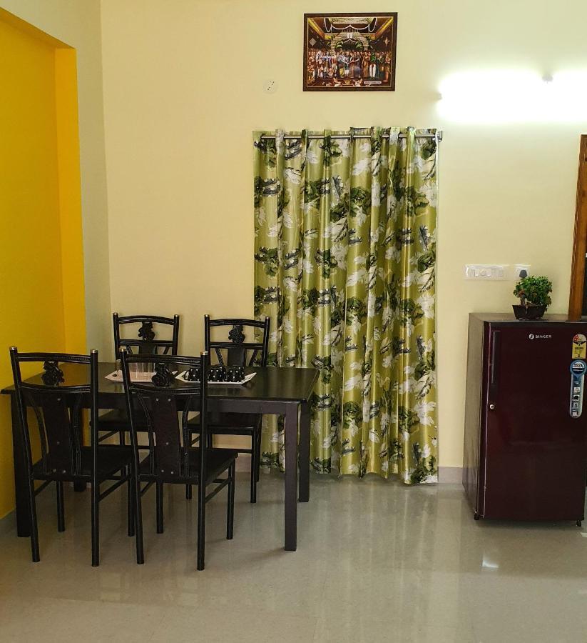 Tirupati Homestay - 2Bhk Ac Family Apartments Near Alipiri And Kapilatheertham - Walk To A2B Veg Restaurant - Wifi - Android Tv - Easy Access To Tirumala Eksteriør bilde