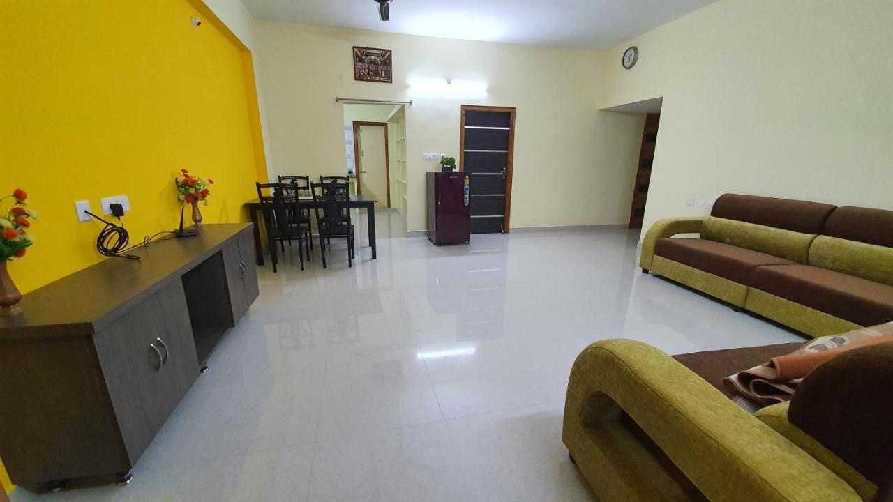 Tirupati Homestay - 2Bhk Ac Family Apartments Near Alipiri And Kapilatheertham - Walk To A2B Veg Restaurant - Wifi - Android Tv - Easy Access To Tirumala Eksteriør bilde