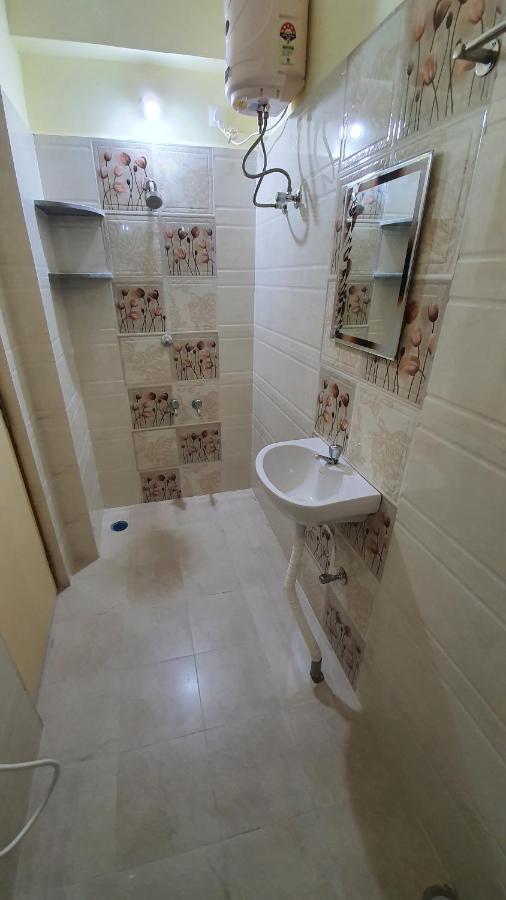 Tirupati Homestay - 2Bhk Ac Family Apartments Near Alipiri And Kapilatheertham - Walk To A2B Veg Restaurant - Wifi - Android Tv - Easy Access To Tirumala Eksteriør bilde